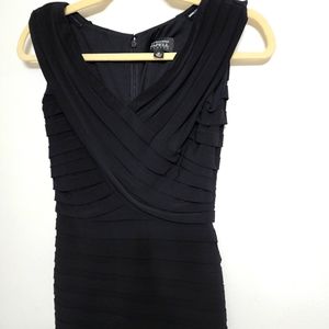 Adrianna Papell petite black dress 2P